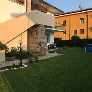 Il Sole E La Luna In Garda 2* Garda (Verona)